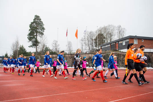The players of Vålerenga and Kolbotn
