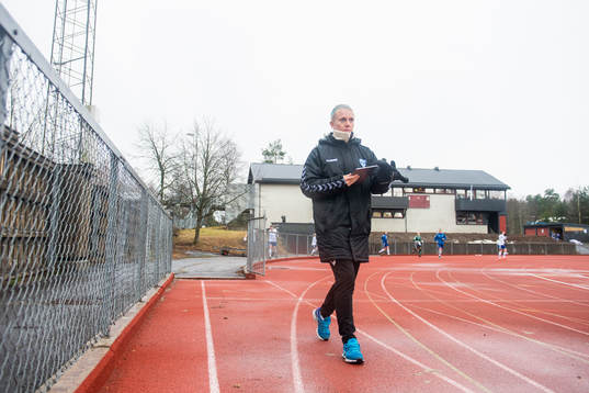 Solveig Gulbrandsen, assistant coach of Kolbotn