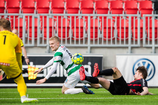 Brommapojkarnas Adam Gradén och Västerås Simon Johansson