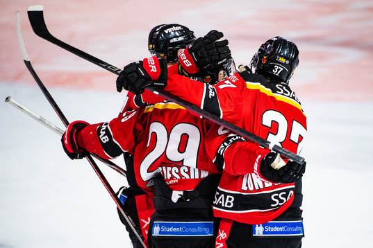 Bläddra bland fler bilder av Ishockey, SHL, kvartsfinal 5, Luleå - Växjö