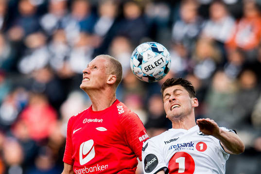 Kristoffer Barmen of Brann and Fredrik Semb Berge of Odd