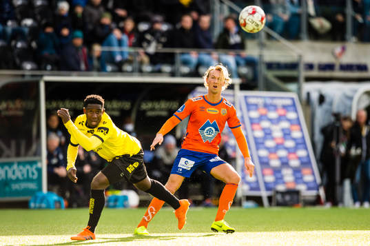 Isaac Twum of Start and Jørgen Hatlehol of Aalesund