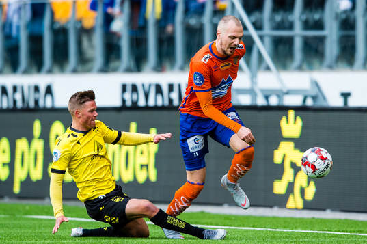 Eirik Wichne and Aron Elis Thrandarson of Aalesund