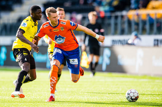 Afeez Olalekan Aremu of Start and Holmbert Aron Briem