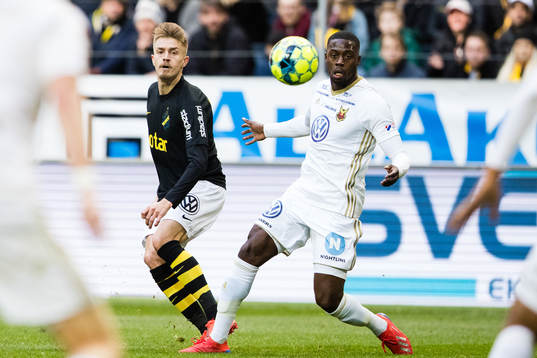 s Rasmus Lindkvist och Östersunds Isak Ssali Ssewankambo