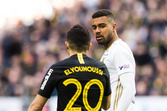 s Tarik Elyounoussi och Östersunds Noah Sonko Sundberg