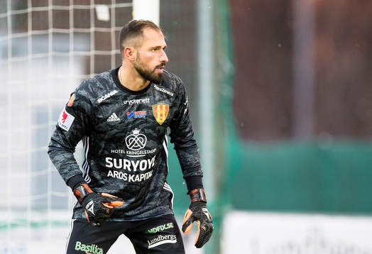 Syrianskas målvakt Dejan Garaca