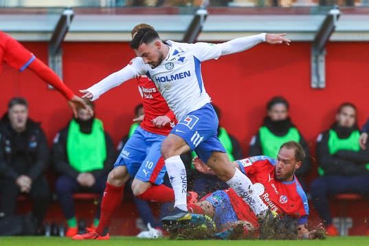 IFK Norrköpings Sead Haksabanovic och Helsingborgs Andreas