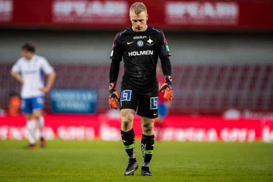 IFK Norrköpings målvakt Isak Pettersson deppar