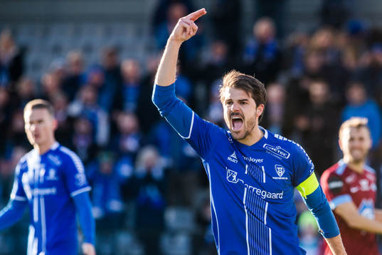 Joachim Thomassen of Sarpsborg 08 reacts