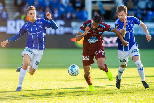 Kristoffer Zachariassen of Sarpsborg 08, Ohi Omoijuanfo of
