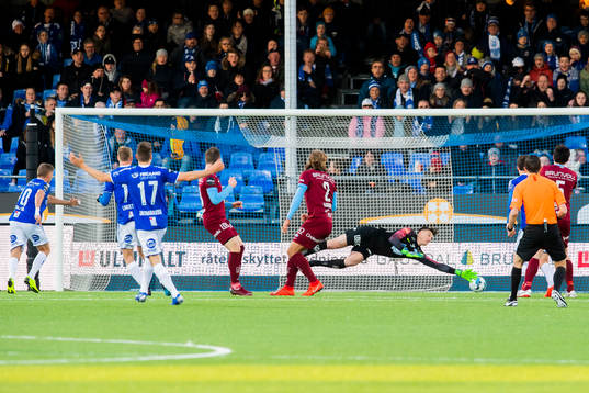 Jonathan Lindseth of Sarpsborg 08 scores 1-0 behind