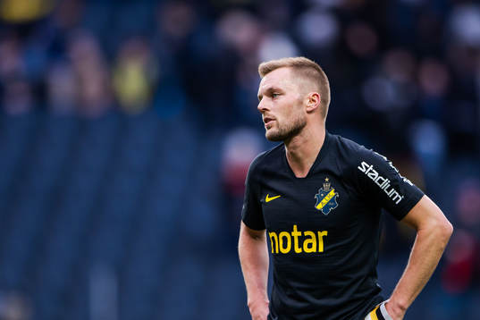 s Sebastian Larsson deppar