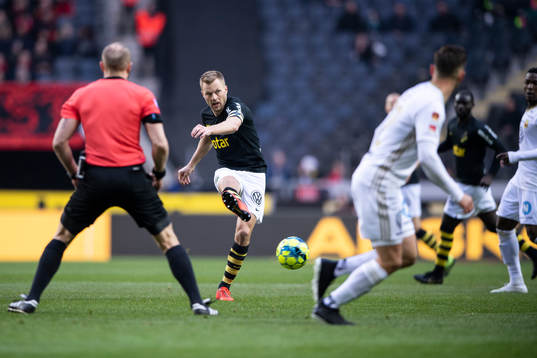 s Sebastian Larsson