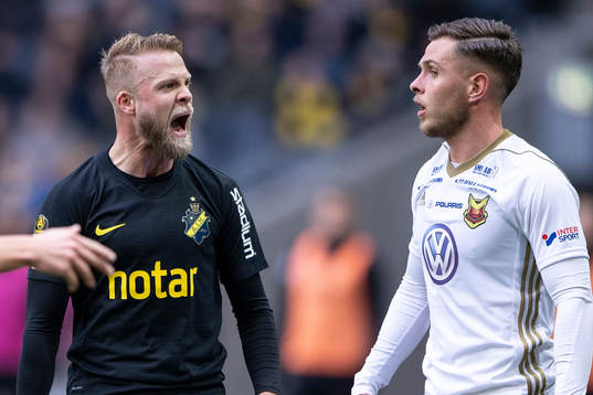 s Daniel Sundgren och Östersunds Charlie Colkett