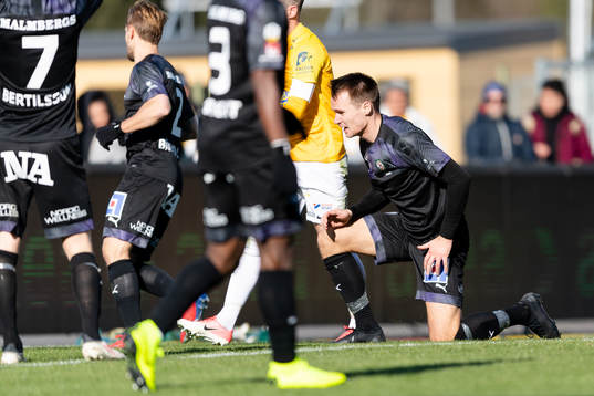 Örebros Viktor Prodell deppar