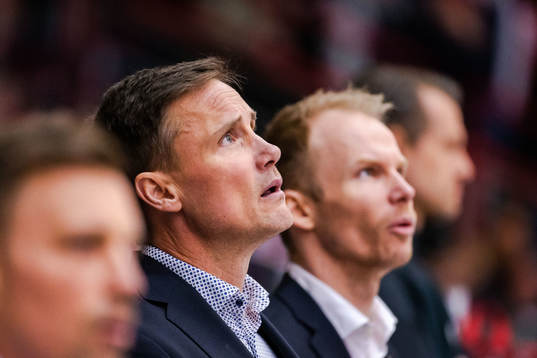Frölundas tränare Roger Rönnberg och assisterande