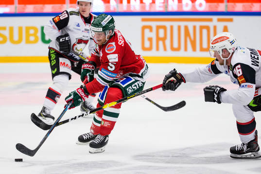 Frölundas Chay Genoway och Malmö Redhawks Axel Wemmenborn