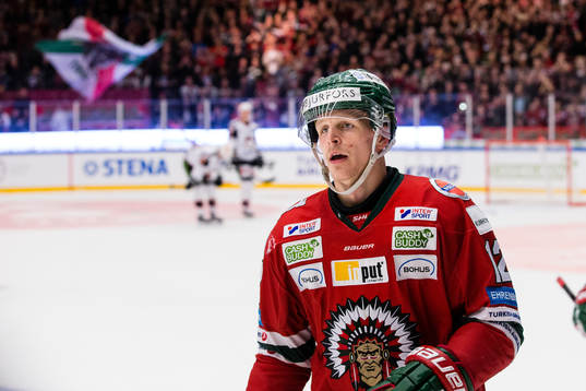Frölundas Max Friberg jublar