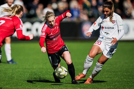 Limhamn Bunkeflos Mia Persson och Rosengårds Johanna