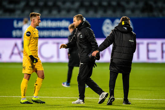 Erlend Dahl Reitan of Bodø/Glimt, Eirik Horneland, head