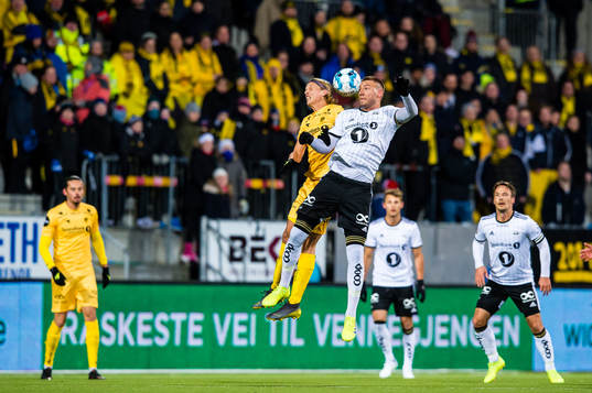 Ulrik Saltnes of Bodø/Glimt and Nicklas Bendtner of