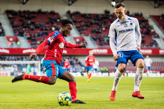 Helsingborgs Mamudu Moro och IFK Norrköpings Henrik