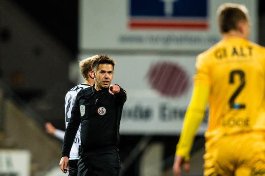 Tom Harald Hagen, referee