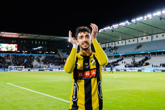 Häckens Daleho Irandust jublar