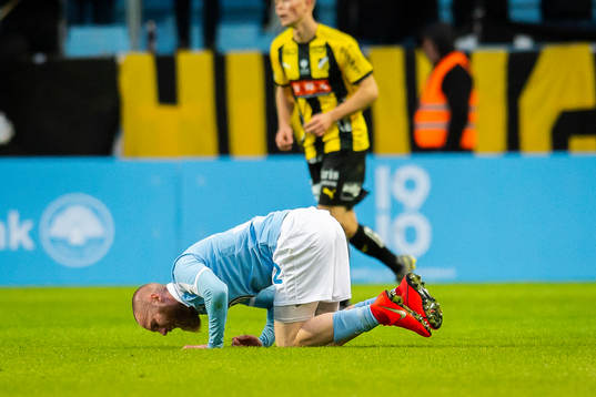 Malmö FFs Jo Inge Berget har ont