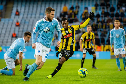 Malmö FFs Lasse Nielsen och Häckens Nasiru Mohammed