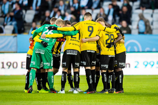 Häckens spelare samlas