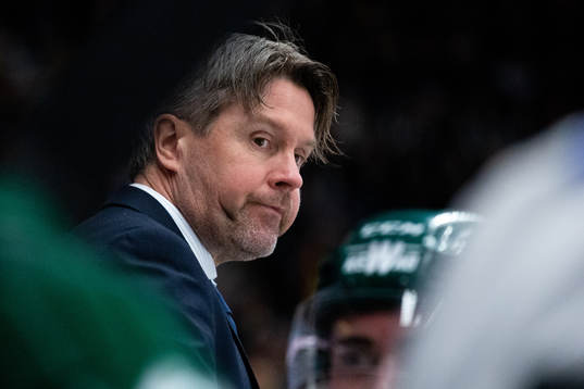 Färjestads assisterande tränare Anders Karlsson deppar