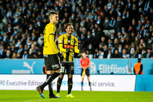 Häckens Alexander Jeremejeff och Nasiru Mohammed deppar