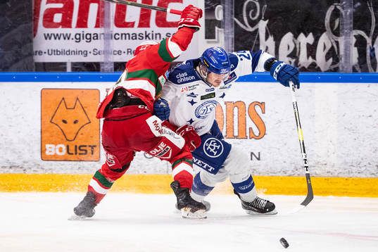 Moras Kevin Gagné och Leksands Thomas Valkvæ Olsen