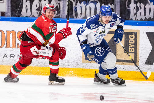 Moras Kevin Gagné och Leksands Thomas Valkvæ Olsen