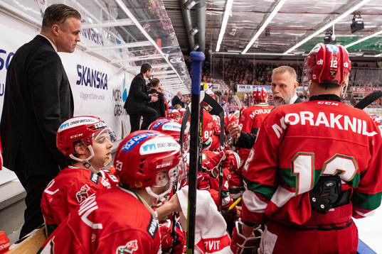 Moras tränare Mats Lusth