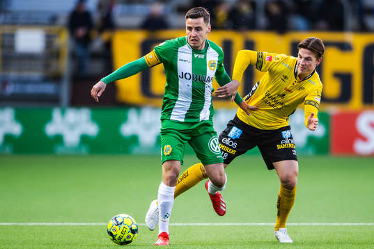 Hammarbys Jeppe Andersen och Elfsborgs Simon Olsson