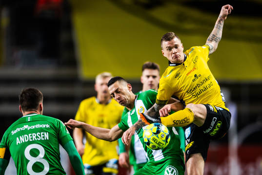 Elfsborgs Samuel Holmén och Hammarbys Nikola Djurdjic
