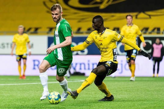 Hammarbys Mads Fenger Nielsen och Elfsborgs Marokhy Ndione