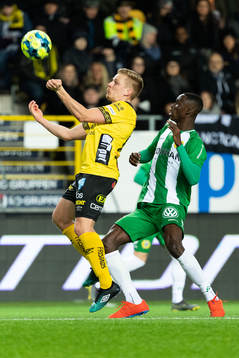 Elfsborgs Per Frick och Hammarbys Kossounou Odilon