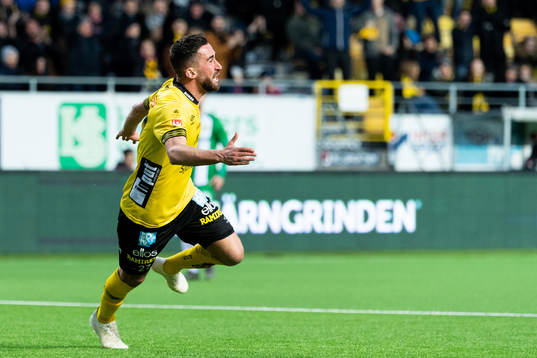 Elfsborgs Frederik Holst jublar