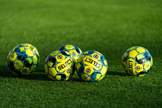 Matchbollar på planen
