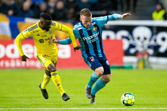 Sundsvalls Maic Sema och Djurgårdens Nicklas Bärkroth