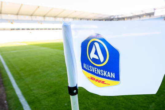 Allsvenskans logotyp på en hörnflagga på Stadion