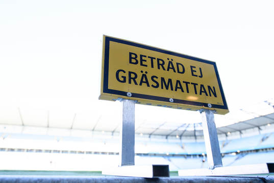 En skylt på stadion
