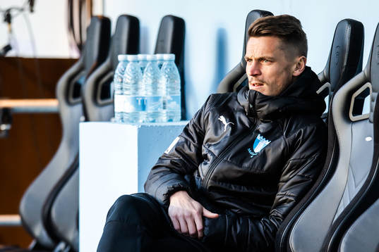 Malmö FFs Markus Rosenberg på bänken