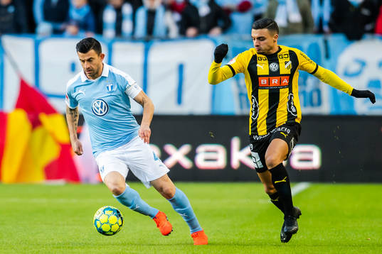 Malmö FFs Behrang Safari och Häckens Ahmed Yasin