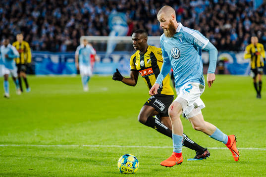 Malmö FFs Jo Inge Berget och Häckens Elohor Ekpolo