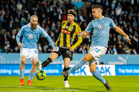 Malmö FFs Marcus Antonsson gör 1-0